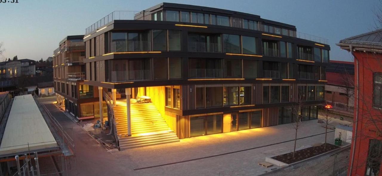 Boarding Apartments คอลบาร์มัวร์ ภายนอก รูปภาพ